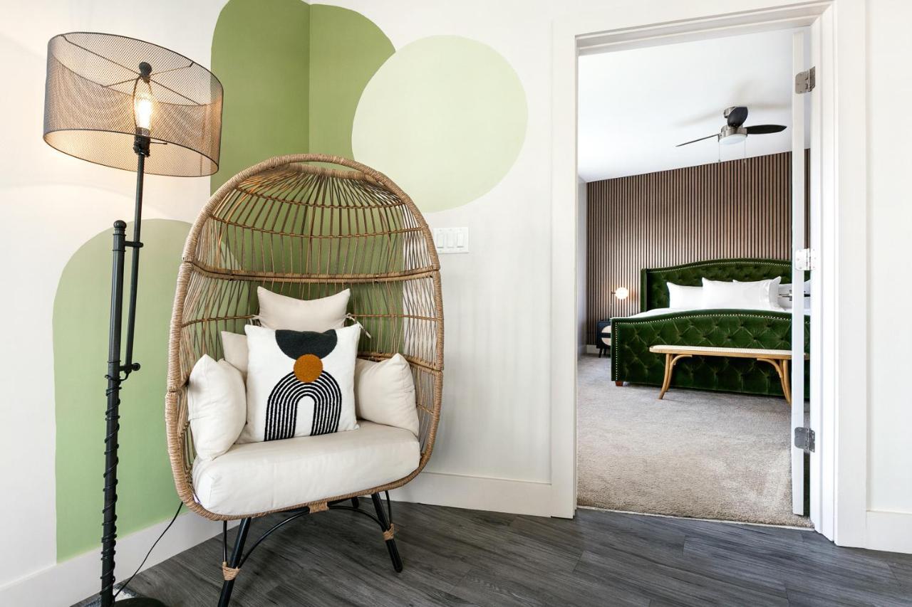 Luxury 2-Bedroom Condo Steps Away From The French Quarter Nova Orleães Exterior foto