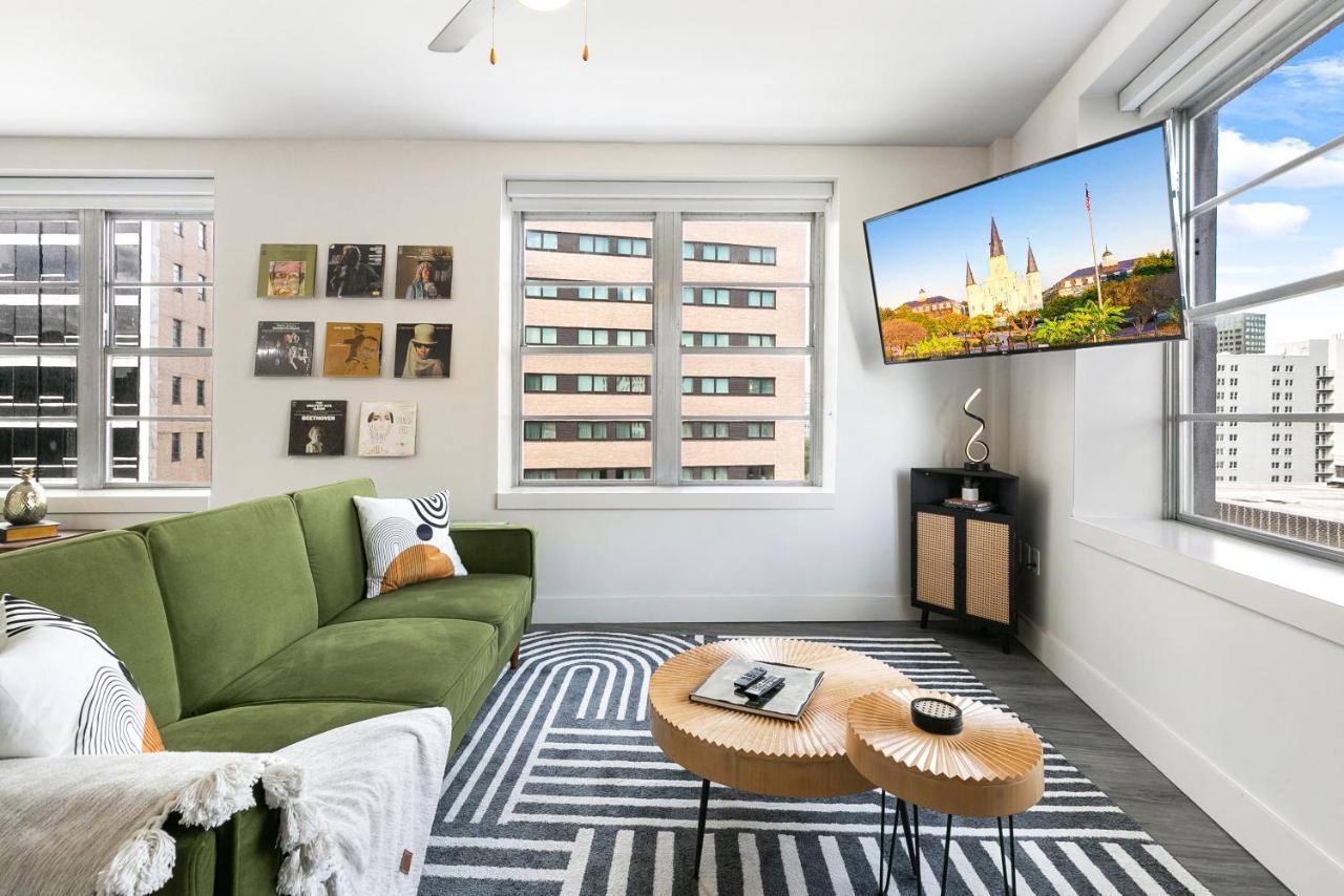 Luxury 2-Bedroom Condo Steps Away From The French Quarter Nova Orleães Exterior foto