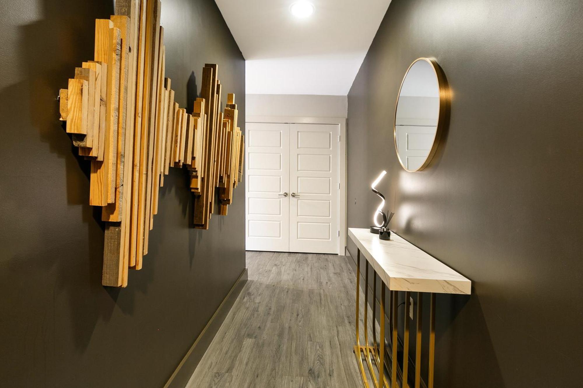 Luxury 2-Bedroom Condo Steps Away From The French Quarter Nova Orleães Exterior foto